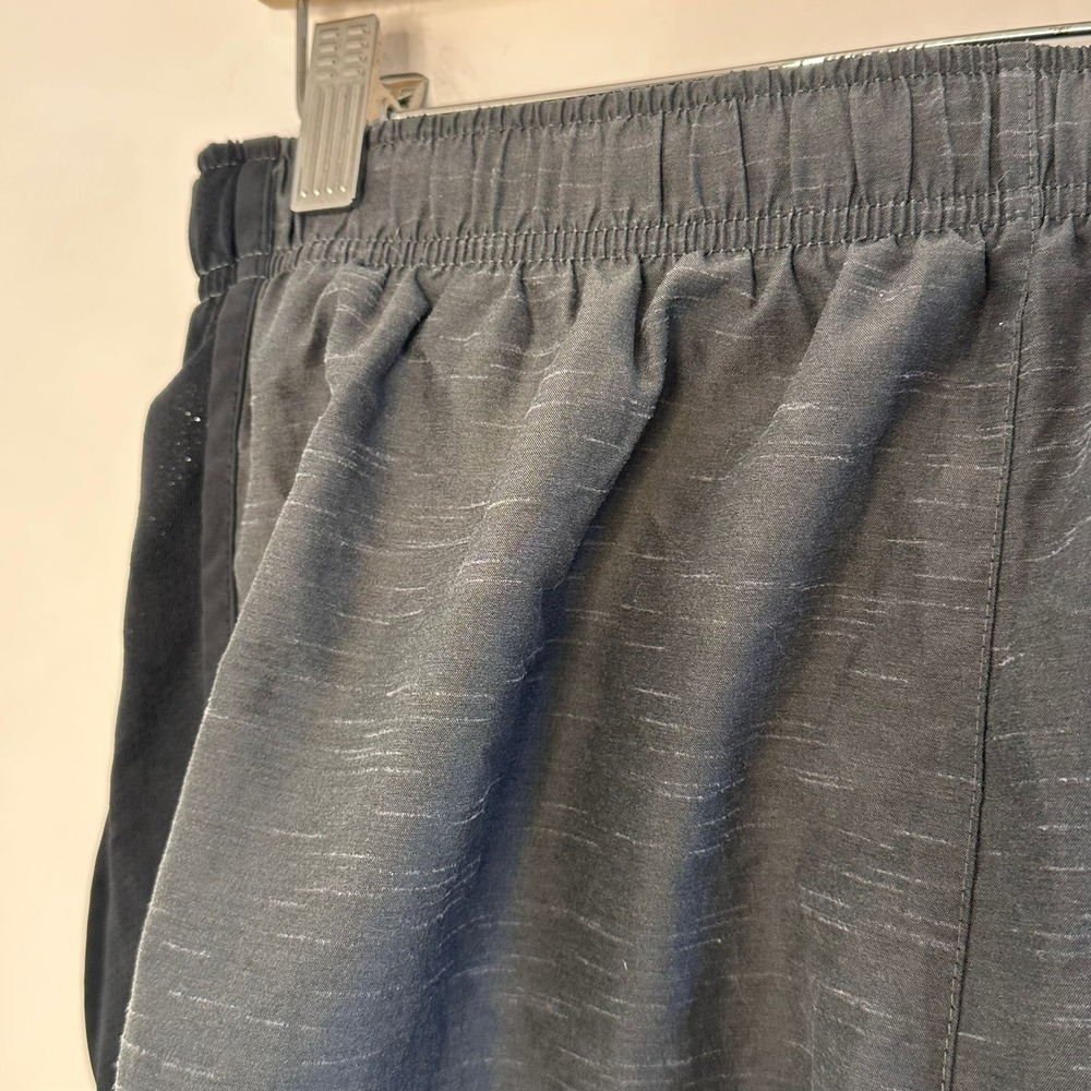 Nike Dri-FIT‎ Running Shorts Womens L Gray Athletic Gym Workout Shorts - Picture 3 of 8